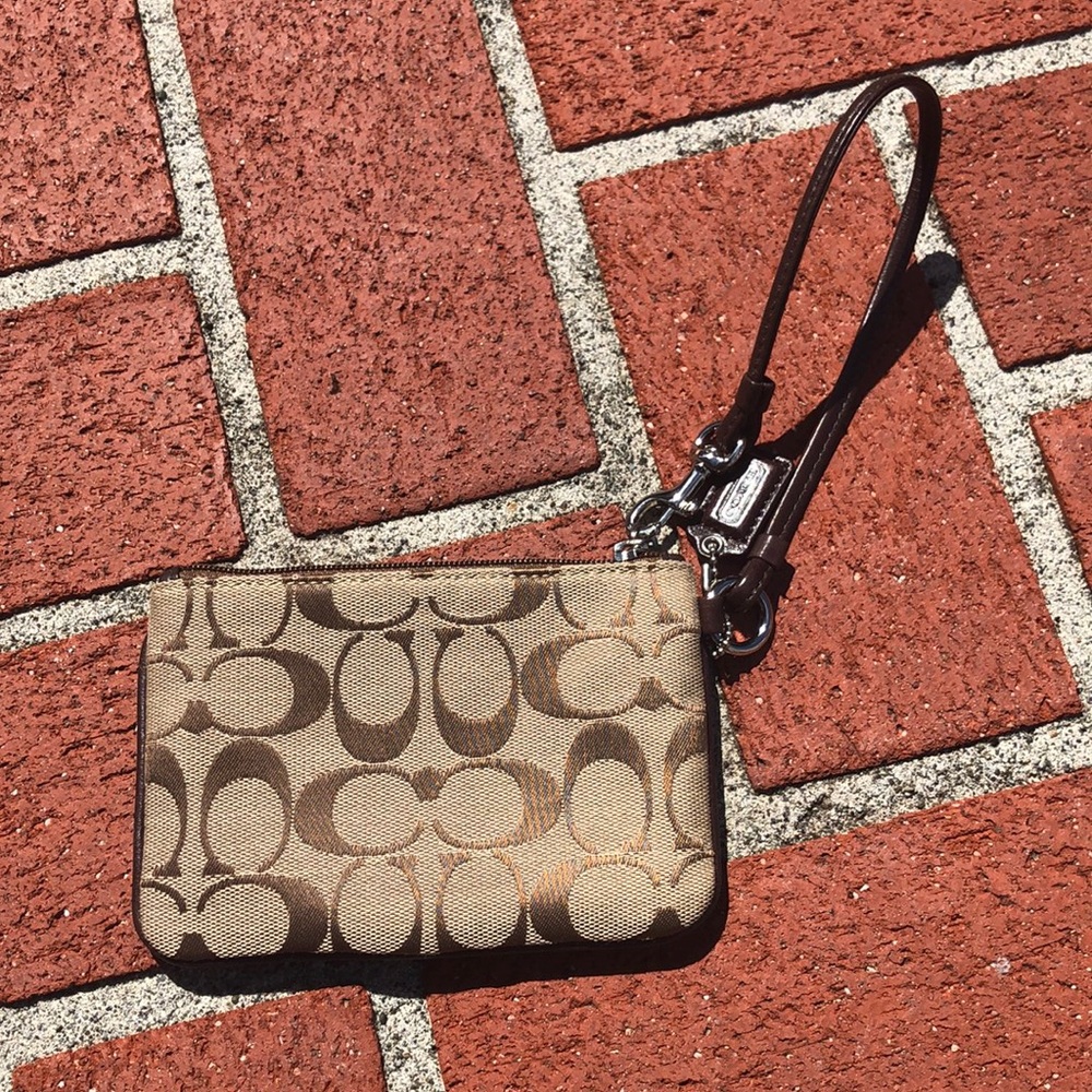 Coach wristlet - Picture 2 of 3